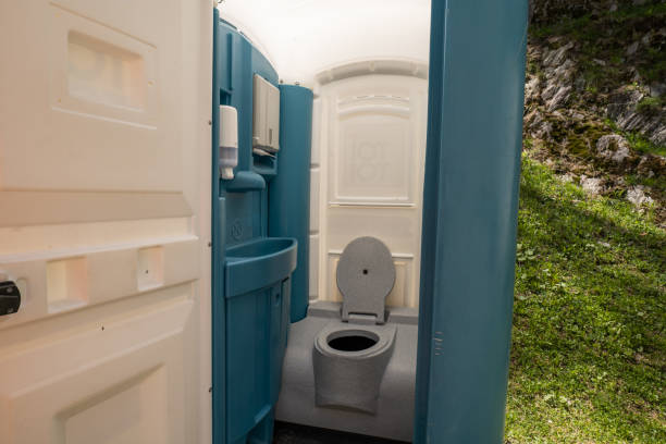 Best Luxury portable toilet rental  in Versailles, IN